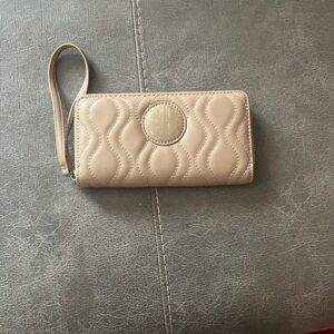 Chic Beige Quilted wallet
